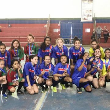 Mais de 70 atletas participam de torneio feminino 