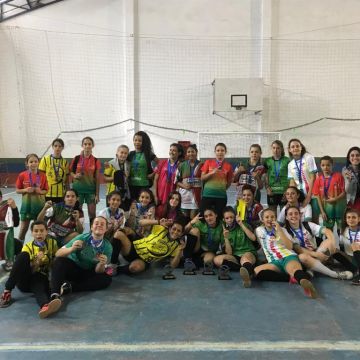 Mais de 70 atletas participam de torneio feminino 
