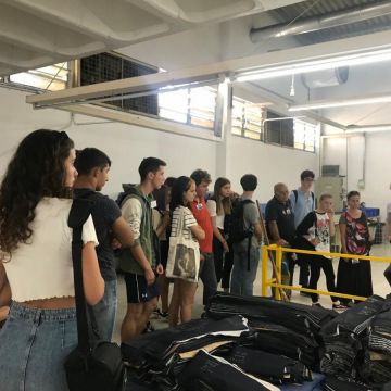  Emoção marca despedida de visitantes italianos