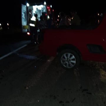 Carros colidem em Turvo e vítima é levada ao hospital