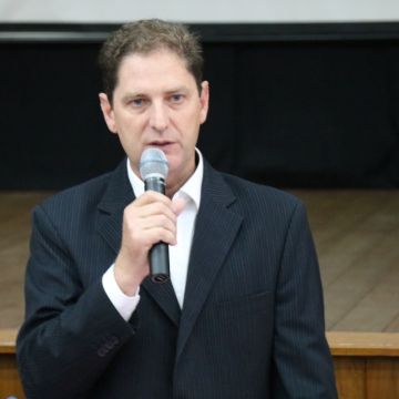 César Pasetto é empossado prefeito em exercício de Nova Veneza por 15 dias