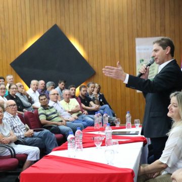 César Pasetto é empossado prefeito em exercício de Nova Veneza por 15 dias