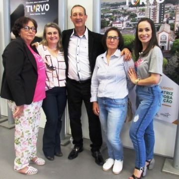 Chá Rosa marca o Outubro Rosa em Turvo