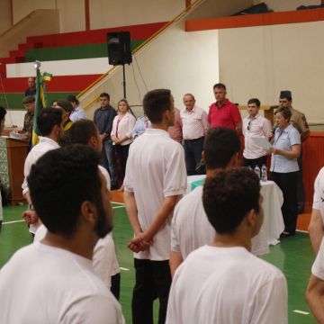 Mais de 120 jovens recebem Dispensa da Incorporação em Forquilhinha
