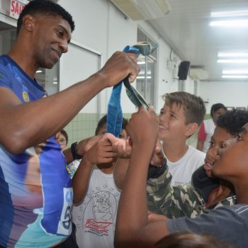 Bairro da Juventude recebe ex-atleta olímpico André Domingos