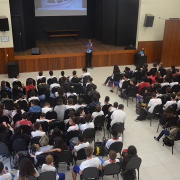 Bairro da Juventude recebe ex-atleta olímpico André Domingos