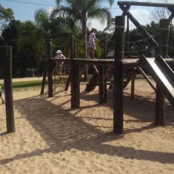 Alunos de Natação do Grêmio Fronteira passeiam no Parque Ecológico do Maracajá