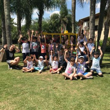 Alunos de Natação do Grêmio Fronteira passeiam no Parque Ecológico do Maracajá