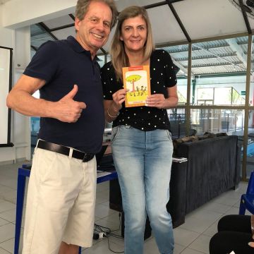 Grêmio Fronteira sedia curso sobre condicionamento teórico e prático na natação infantil