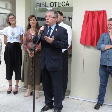 Nova biblioteca é inaugurada em Turvo