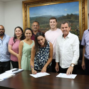 Conselheiros tutelares são empossados em cerimônia na Prefeitura de Nova Veneza 