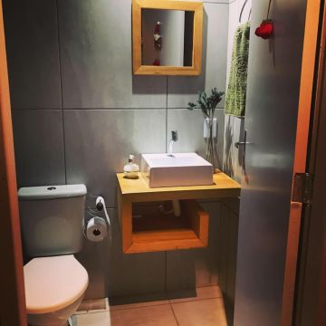 Chalé Container em meio à natureza, é no Sítio Raízes!