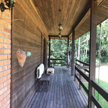 Chalé Container em meio à natureza, é no Sítio Raízes!