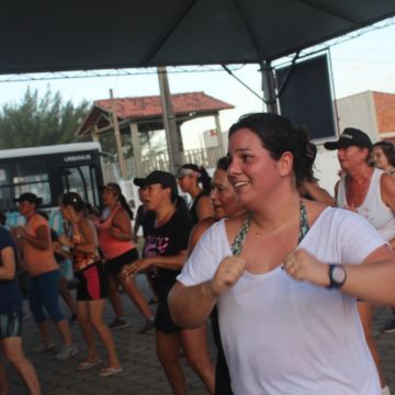 Música e diversão animam o projeto Ginástica na Praia