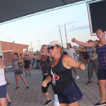Música e diversão animam o projeto Ginástica na Praia