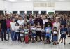 Crianças de Forquilhinha recebem material escolas