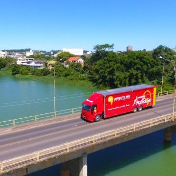 Caminhão das Profissões inicia por Araranguá sua jornada pelo Brasil 