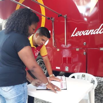 Caminhão das Profissões inicia por Araranguá sua jornada pelo Brasil 
