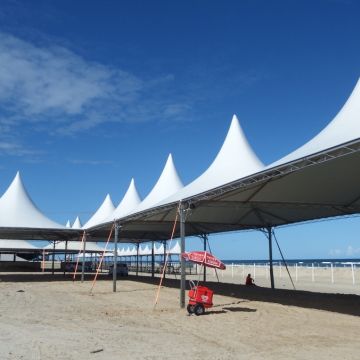 Megaestrutura recebe últimos preparativos para a XXX Arrancada de Caminhões