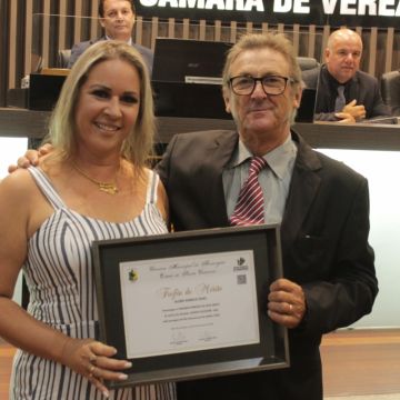 Vereadores homenageiam mulheres e sua representatividade