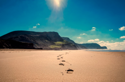 É tempo de travessia
