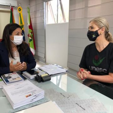Reitora da Unesc visita o Extremo Sul em busca de novas parcerias