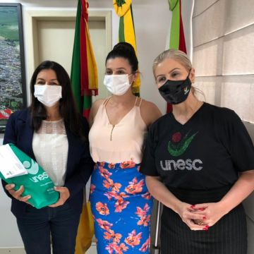 Reitora da Unesc visita o Extremo Sul em busca de novas parcerias